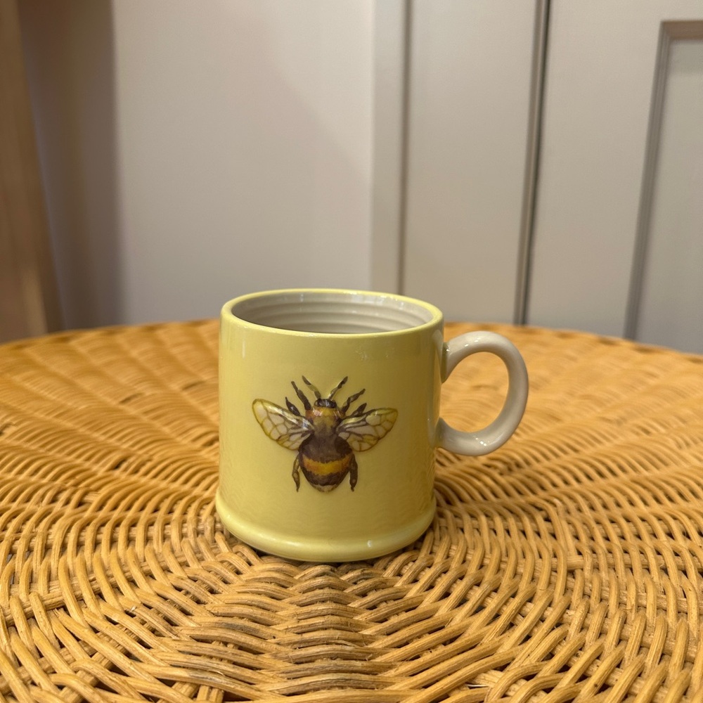 Vintage Yellow Bee Mug